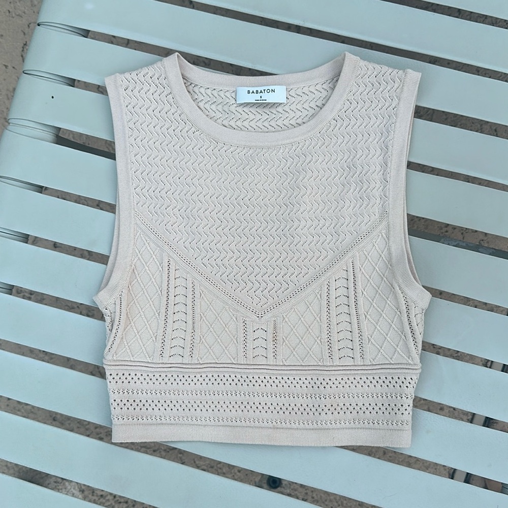 Aritzia Top